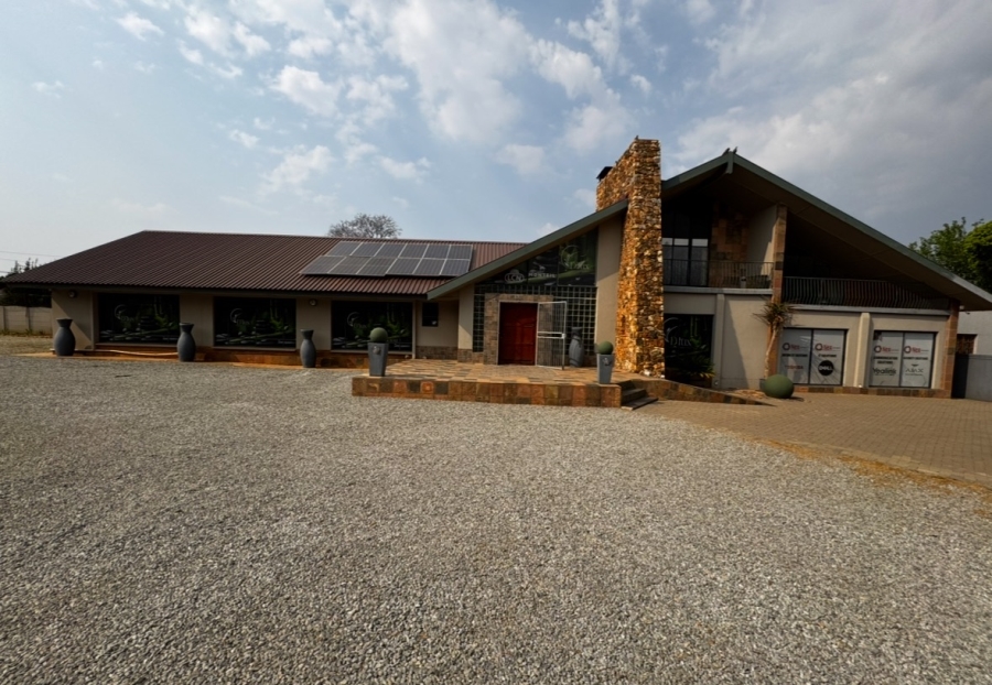 Commercial Property for Sale in Wilkoppies North West